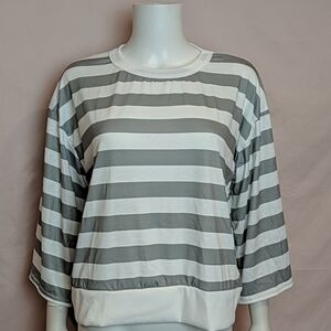 Boohoo Gray and White Striped 3/4 Sleeve Tee